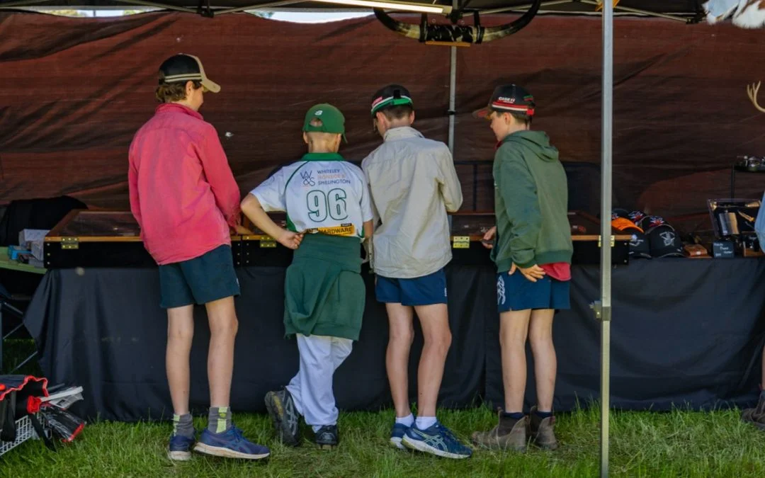 Racing & Diving Pigs – the best in live entertainment for everyone.